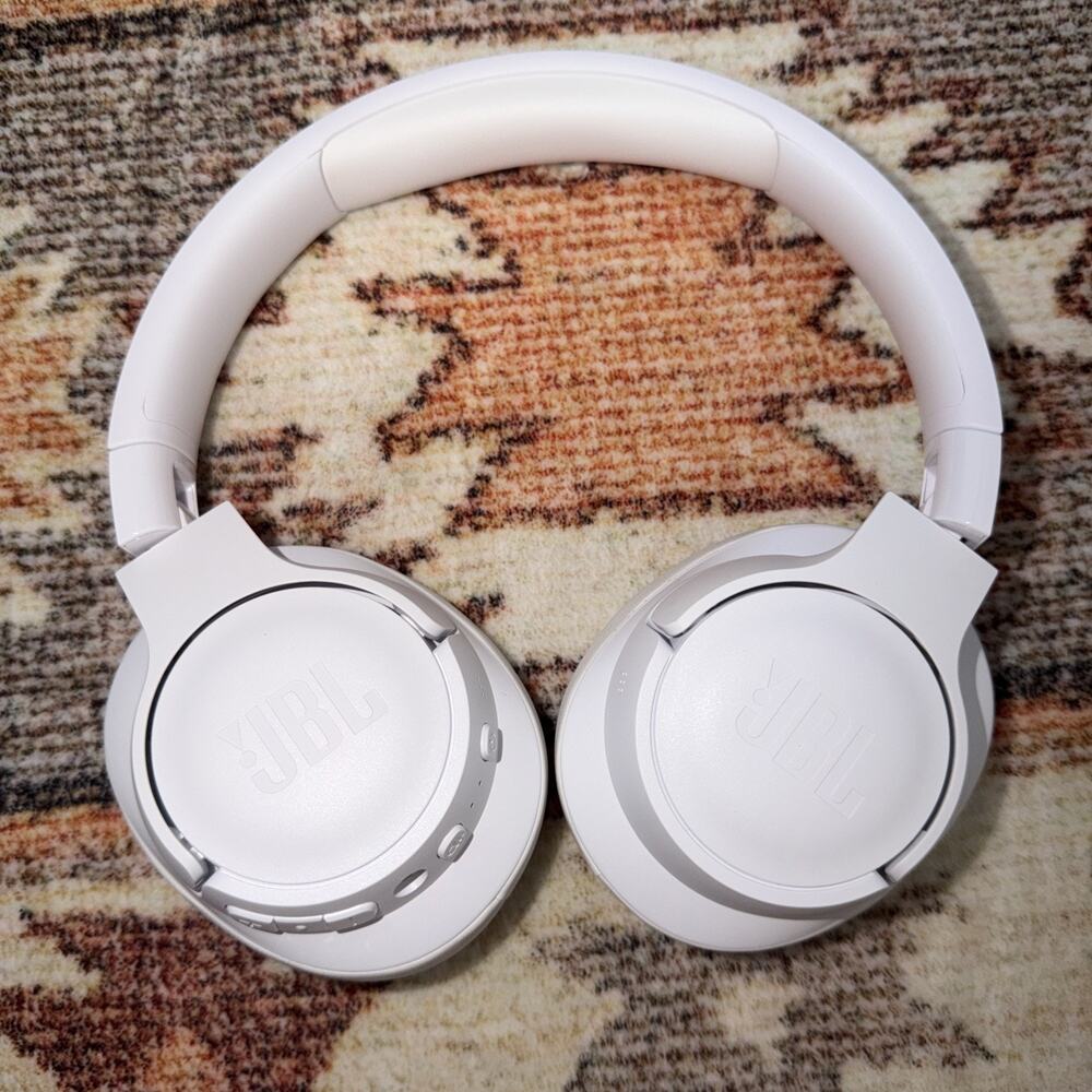 JBL Tune 770NC Wireless Over-Ear Headphones White Noise Cancelling Bluetooth